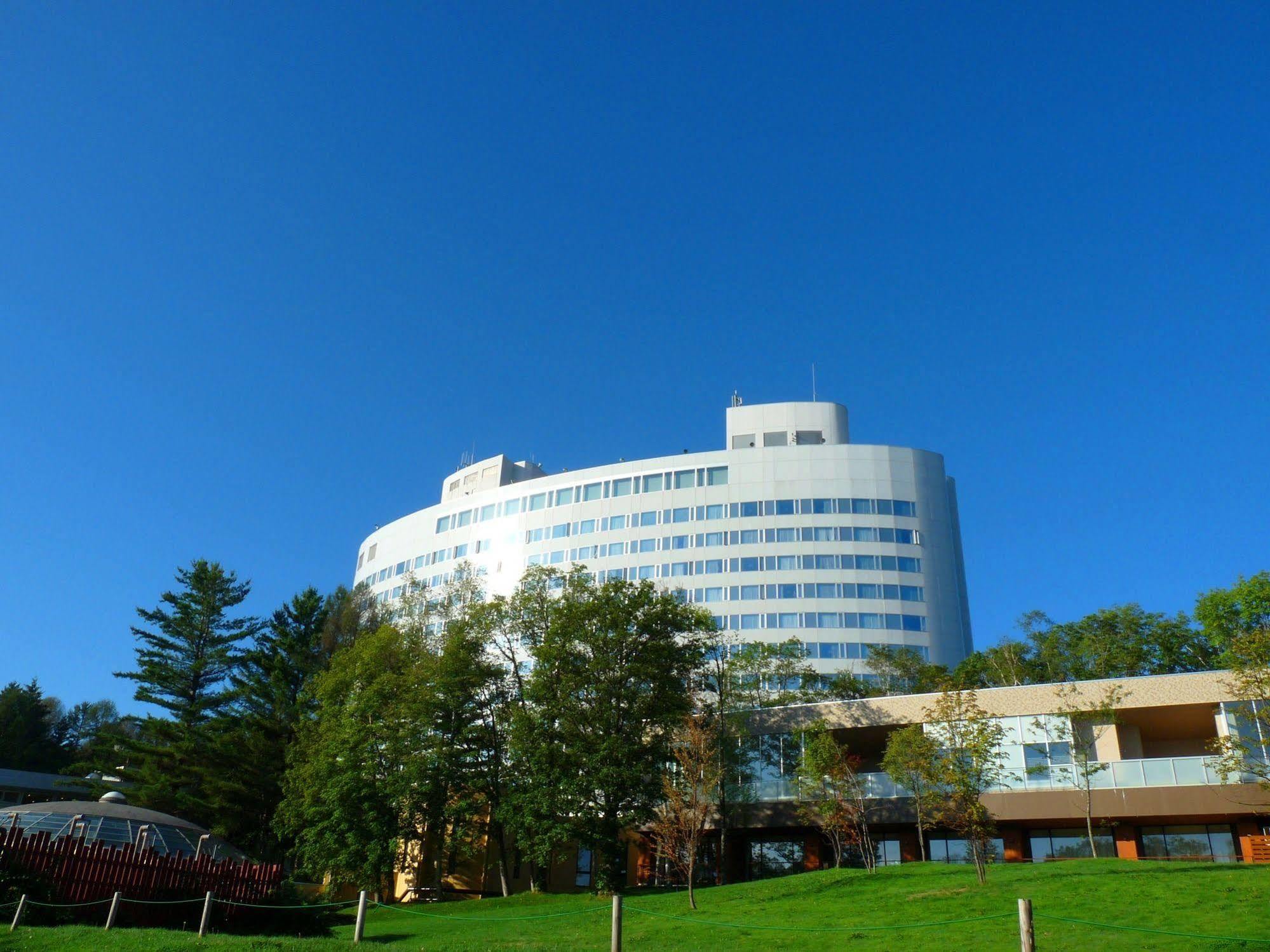 Shin Furano Prince Hotel Exterior foto Sapporo Graduate School of Medicine